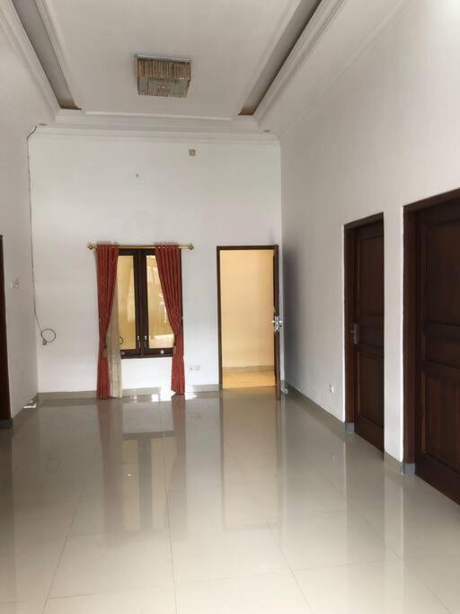 Richandy House - 3 Bedroom Full Ac & Hot Water Kejayan Kültér fotó